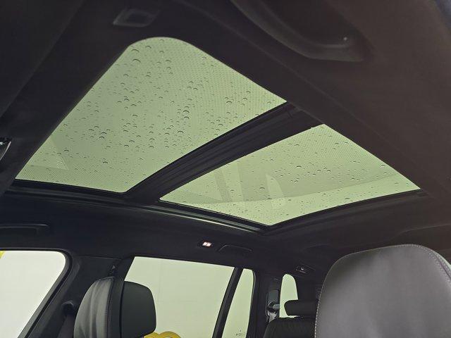 new 2026 BMW X7 car, priced at $122,475