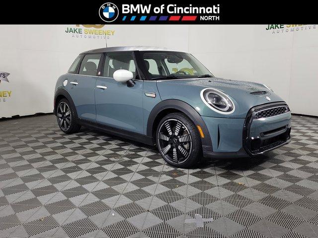 used 2023 MINI Hardtop car, priced at $25,980