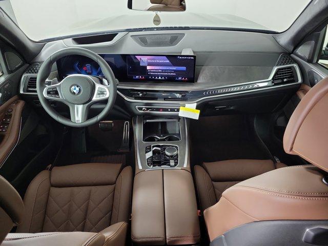 new 2026 BMW X7 car, priced at $98,475