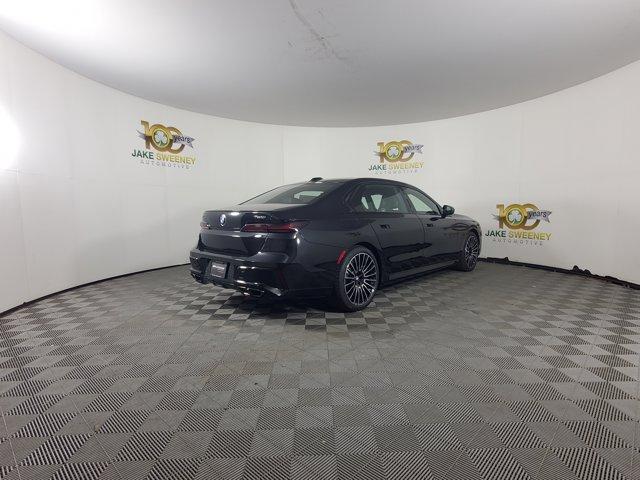 new 2025 BMW 760 car, priced at $140,975