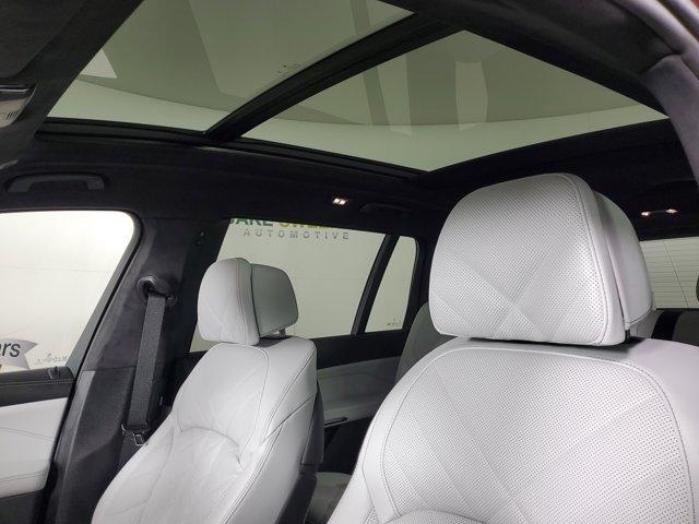 new 2025 BMW X7 car, priced at $93,925