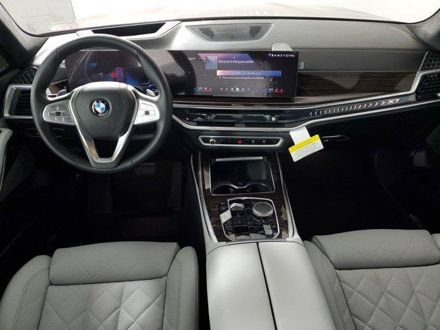 new 2025 BMW X7 car, priced at $93,925