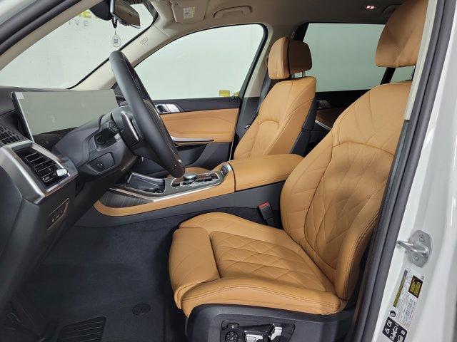 new 2026 BMW X7 car, priced at $95,075