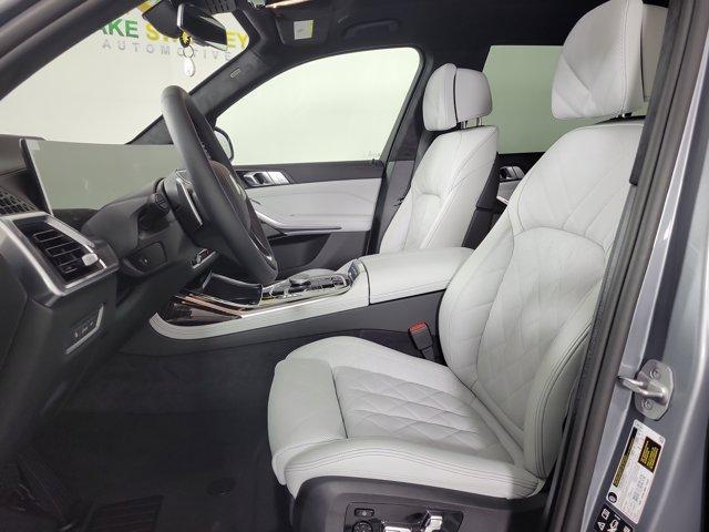 new 2026 BMW X7 car, priced at $95,225