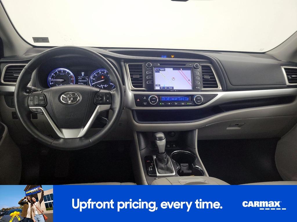 used 2015 Toyota Highlander car, priced at $22,998