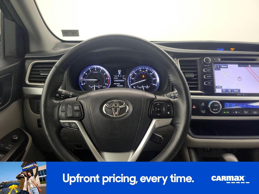 used 2015 Toyota Highlander car, priced at $22,998