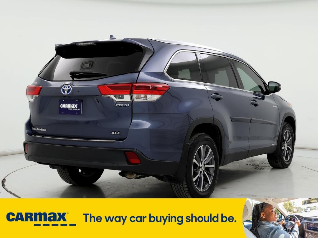 used 2019 Toyota Highlander Hybrid car, priced at $32,998