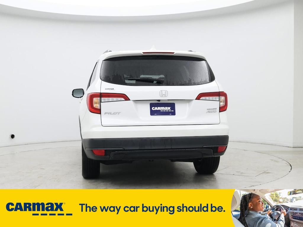 used 2022 Honda Pilot car, priced at $34,998