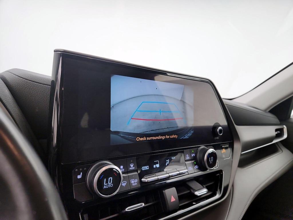 used 2023 Toyota Highlander car, priced at $37,998