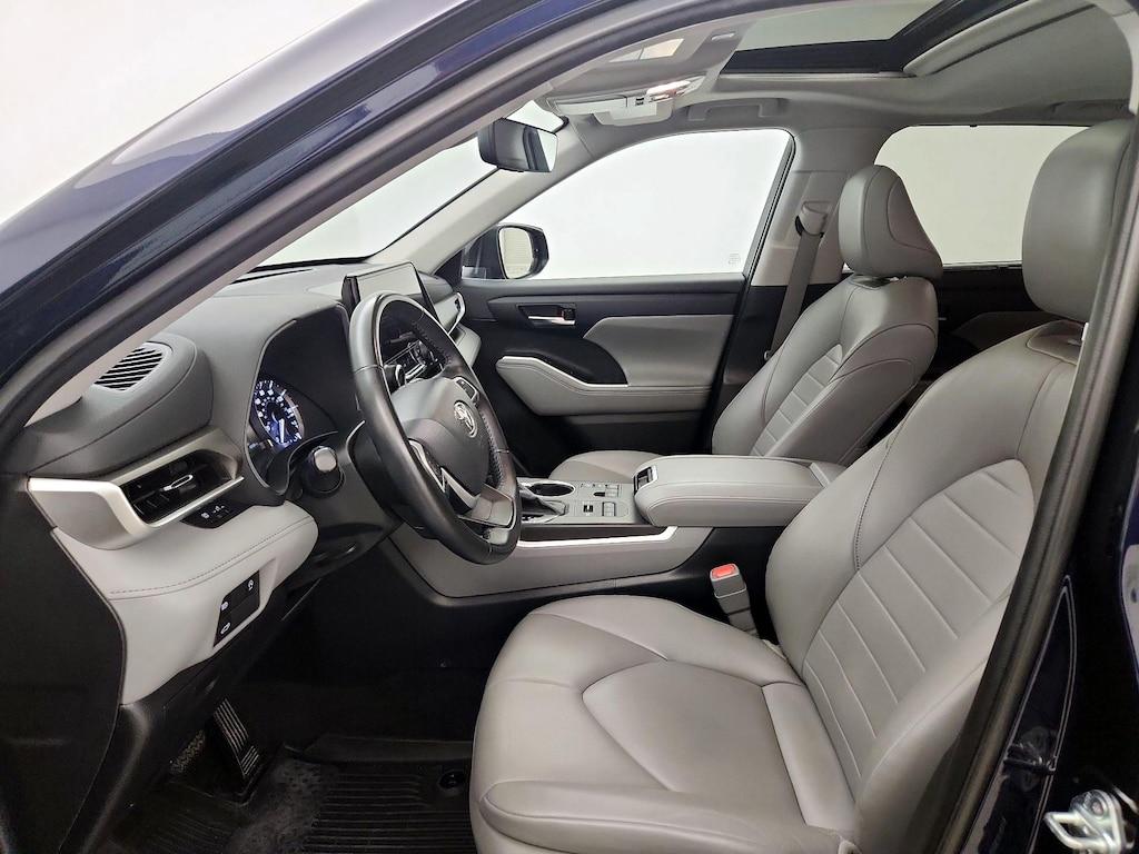 used 2023 Toyota Highlander car, priced at $37,998