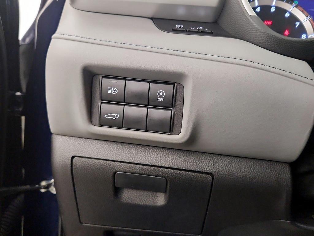 used 2023 Toyota Highlander car, priced at $37,998