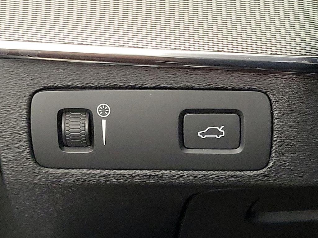 used 2016 Volvo XC90 car, priced at $23,998