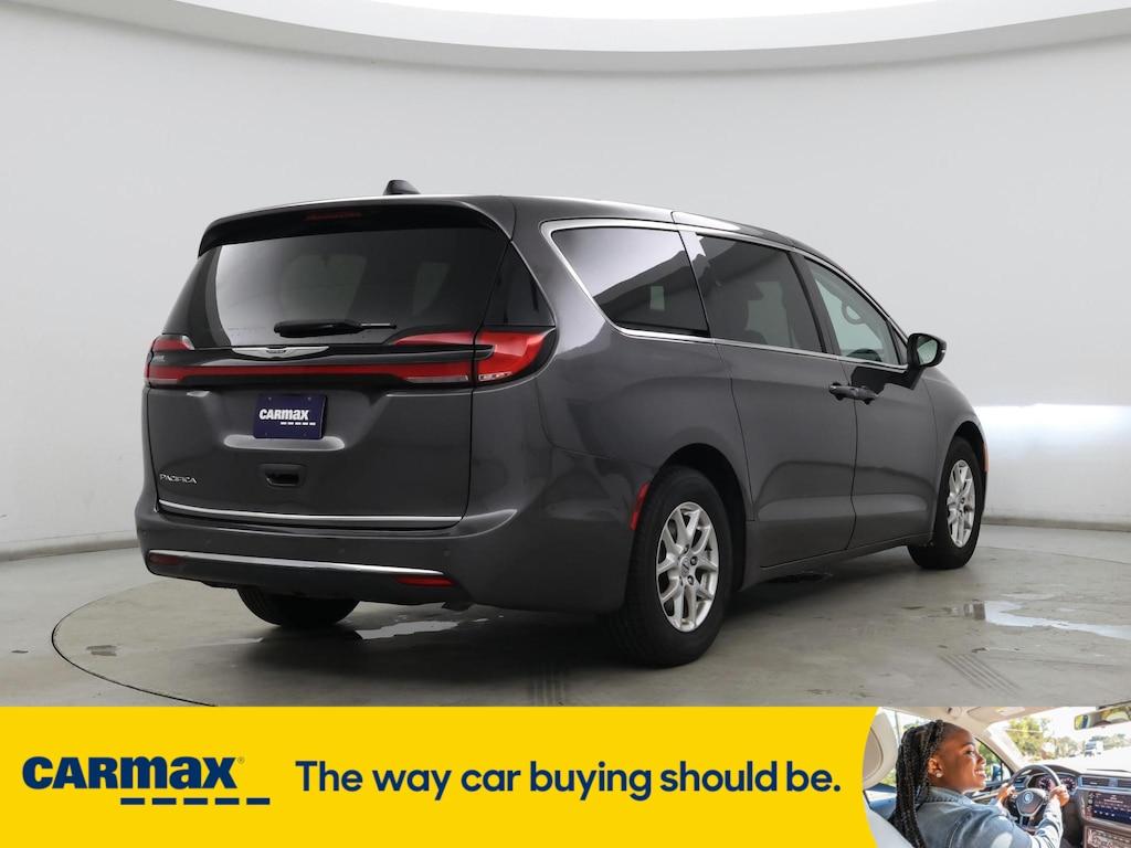 used 2023 Chrysler Pacifica car, priced at $25,998