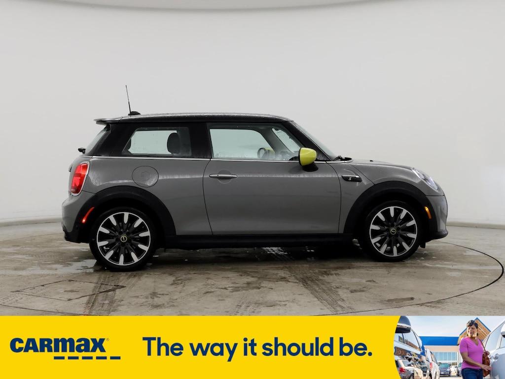 used 2022 MINI SE Hardtop car, priced at $23,998