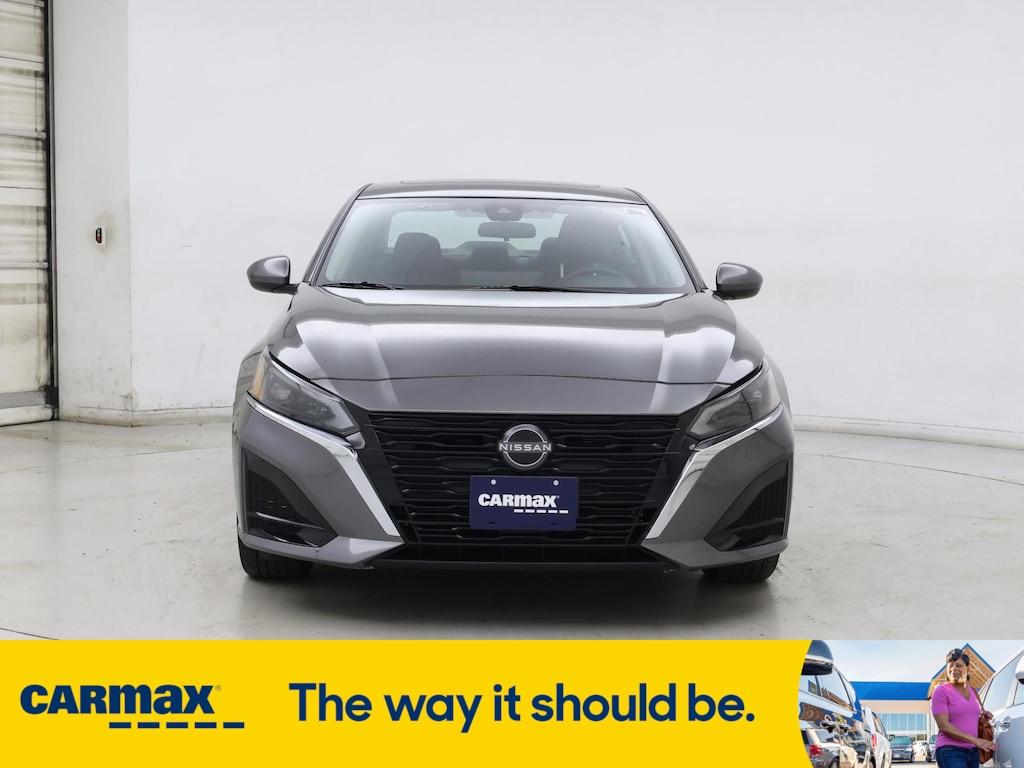 used 2023 Nissan Altima car, priced at $25,998