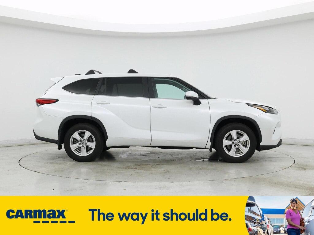 used 2023 Toyota Highlander car, priced at $35,998