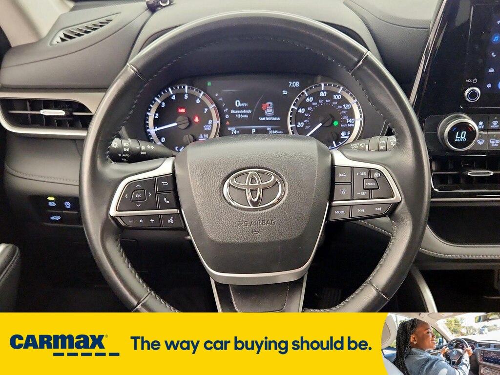 used 2023 Toyota Highlander car, priced at $35,998