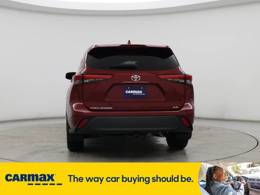 used 2023 Toyota Highlander car, priced at $38,998