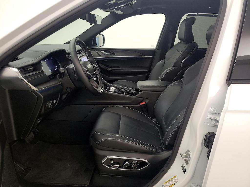 used 2025 Jeep Grand Cherokee car, priced at $48,998