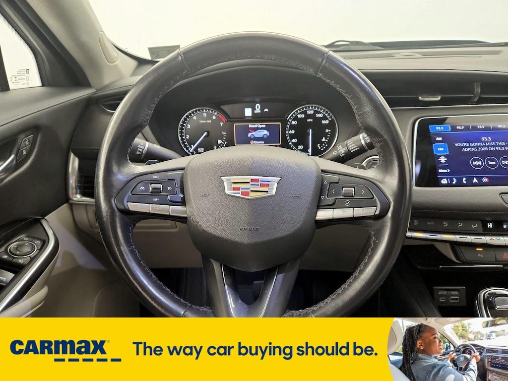 used 2020 Cadillac XT4 car, priced at $24,998