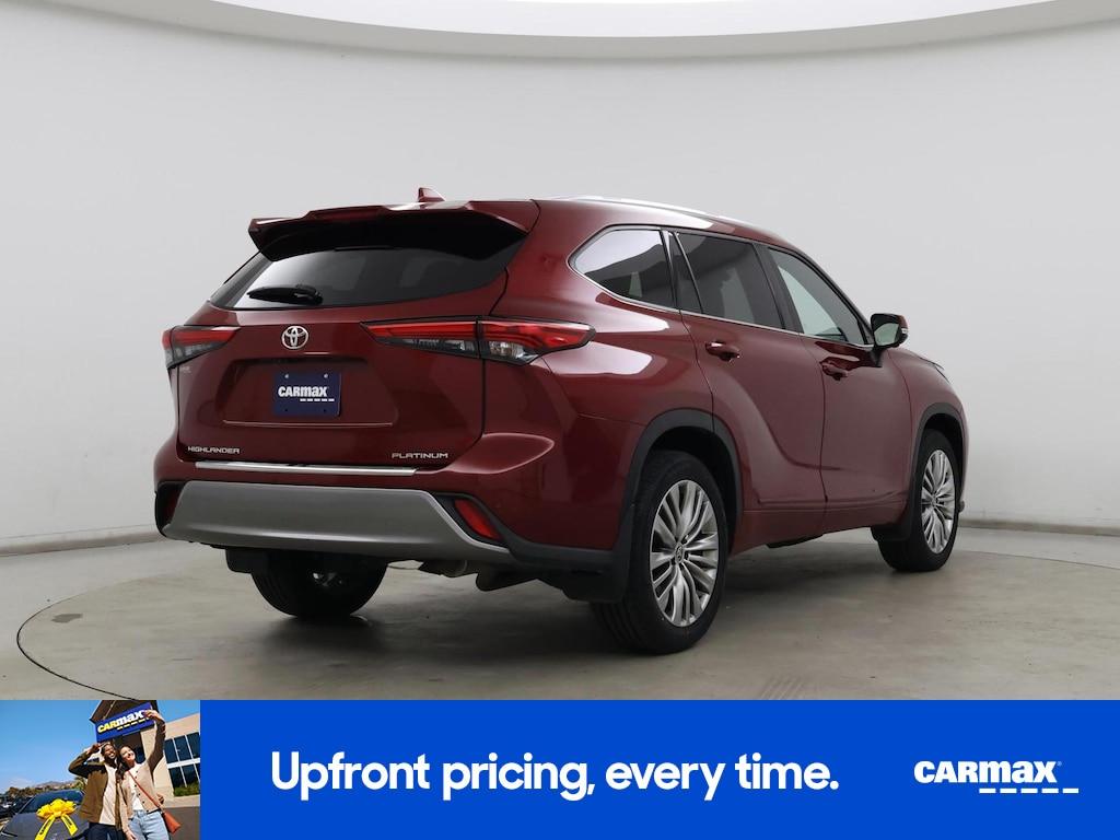 used 2023 Toyota Highlander car, priced at $38,998