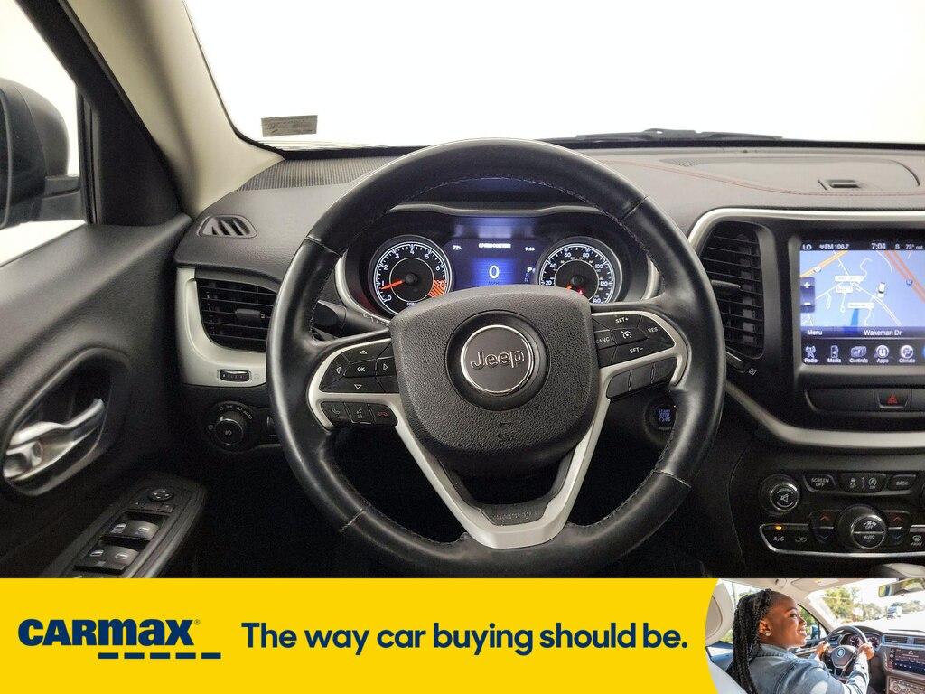 used 2015 Jeep Cherokee car, priced at $15,998