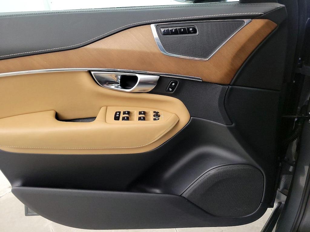 used 2018 Volvo XC90 car, priced at $25,998