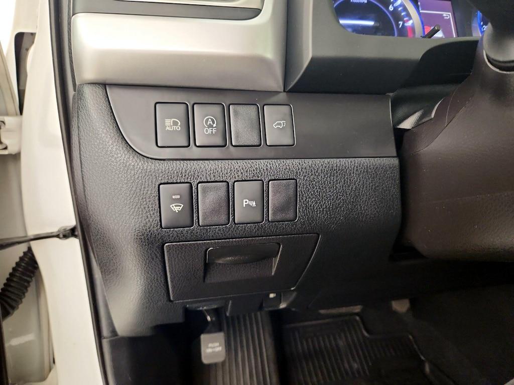 used 2019 Toyota Highlander car, priced at $36,998