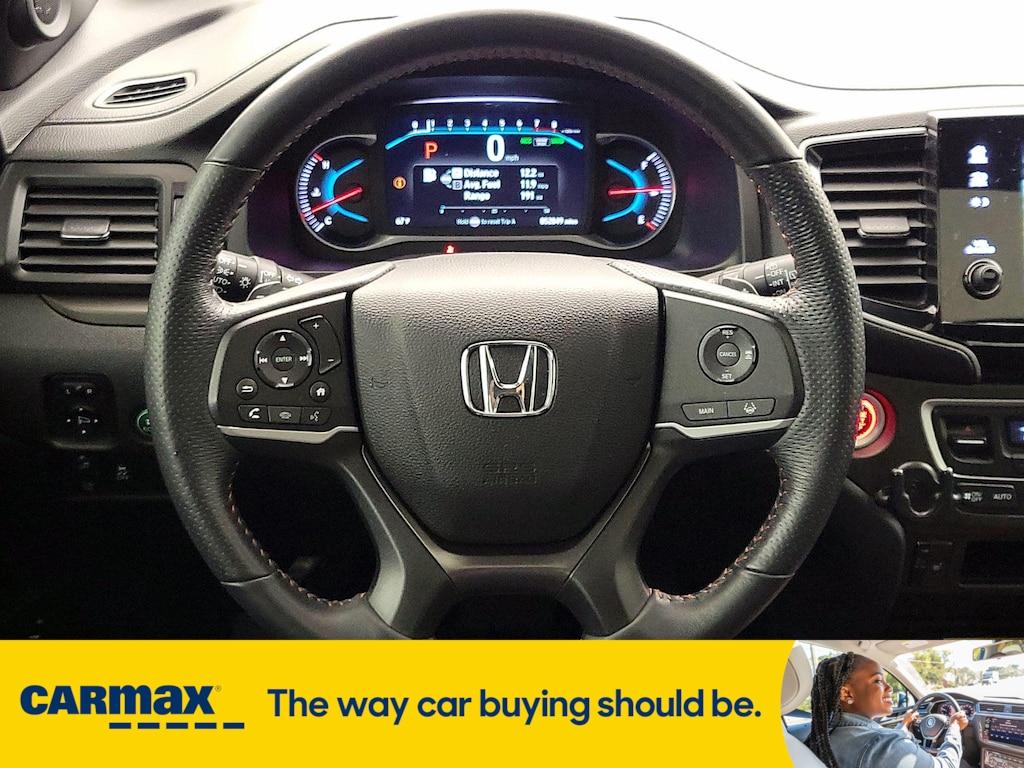 used 2022 Honda Pilot car, priced at $33,998
