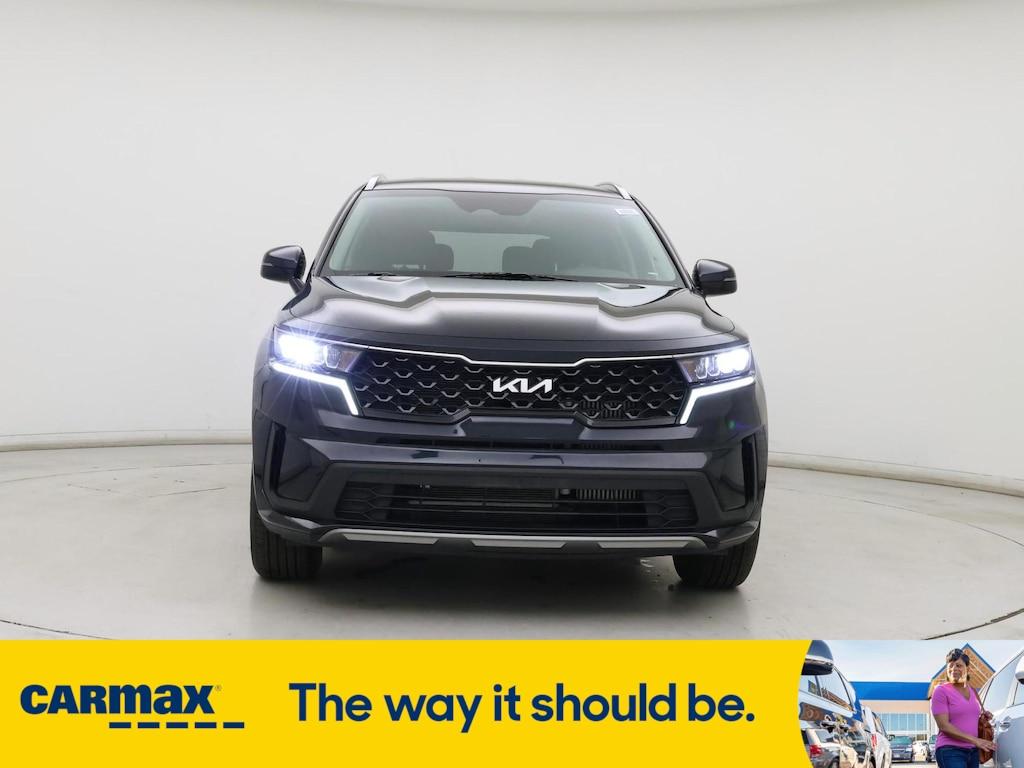 used 2022 Kia Sorento Hybrid car, priced at $29,998