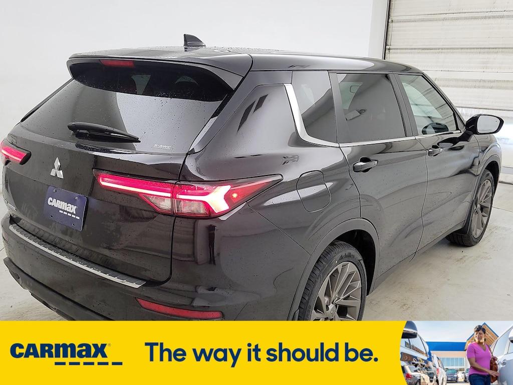 used 2022 Mitsubishi Outlander car, priced at $23,998