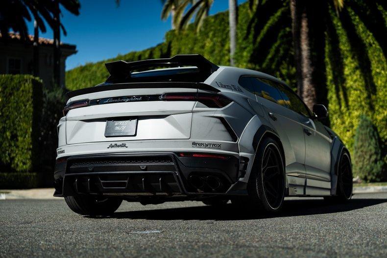 used 2019 Lamborghini Urus car, priced at $295,000