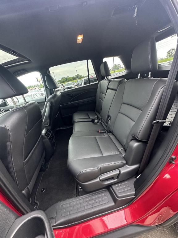 used 2022 Honda Passport car, priced at $27,388