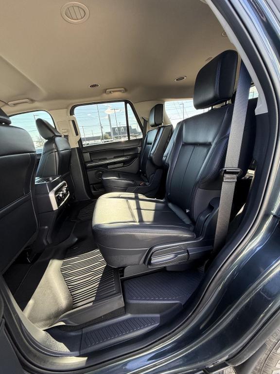 used 2024 Ford Expedition car, priced at $53,901