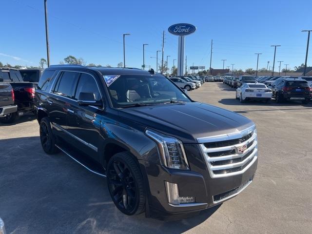 used 2017 Cadillac Escalade car, priced at $26,995