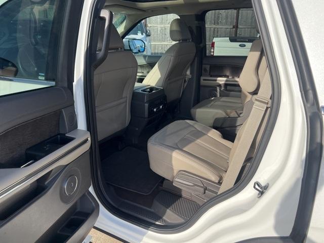 used 2021 Ford Expedition car, priced at $40,592