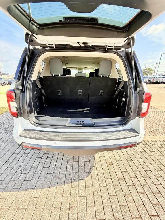 used 2022 Ford Expedition car, priced at $36,779