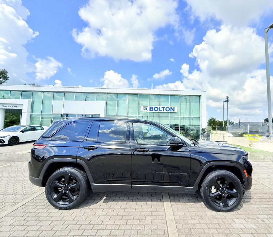 used 2023 Jeep Grand Cherokee car, priced at $32,988
