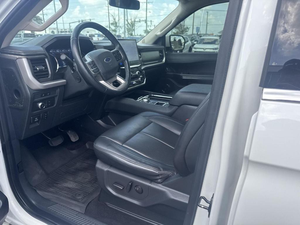 used 2022 Ford Expedition car, priced at $42,900