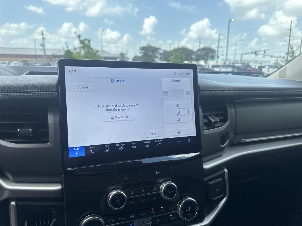 used 2022 Ford Expedition car, priced at $42,900