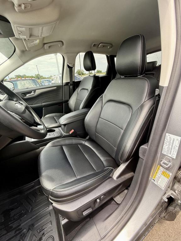 used 2022 Ford Escape car, priced at $26,389