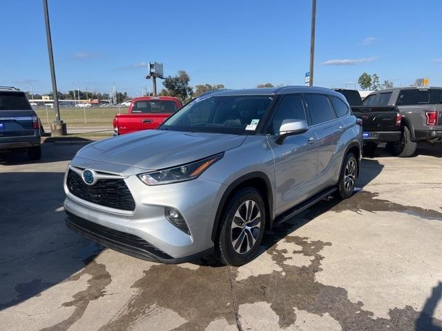 used 2021 Toyota Highlander Hybrid car, priced at $27,387