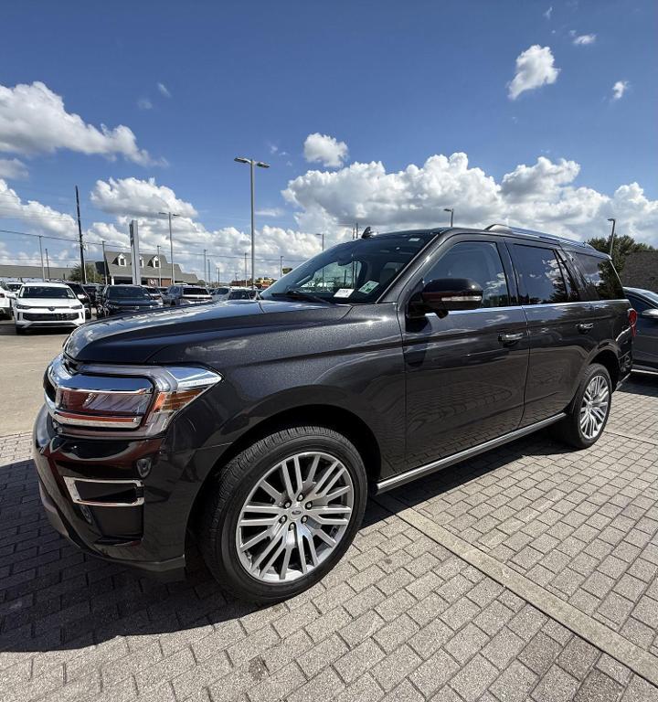 used 2023 Ford Expedition car, priced at $55,998