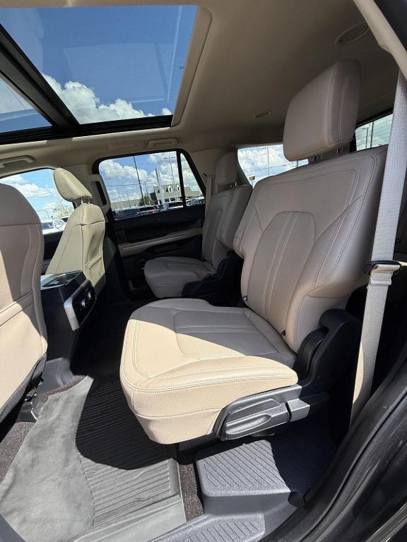 used 2023 Ford Expedition car, priced at $55,998
