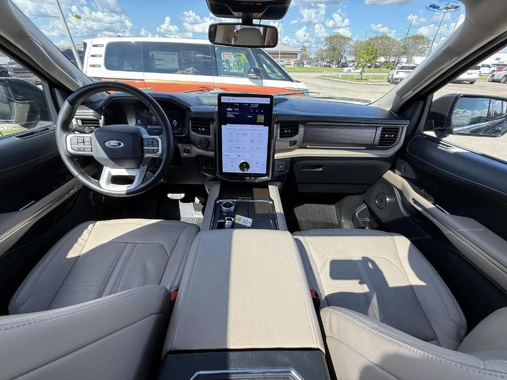 used 2023 Ford Expedition car, priced at $55,998