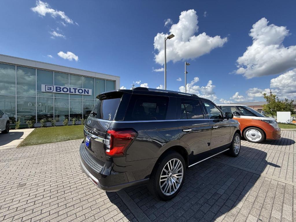 used 2023 Ford Expedition car, priced at $55,998