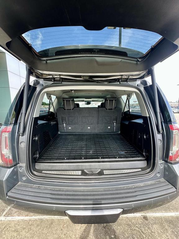 used 2020 GMC Yukon XL car, priced at $28,095