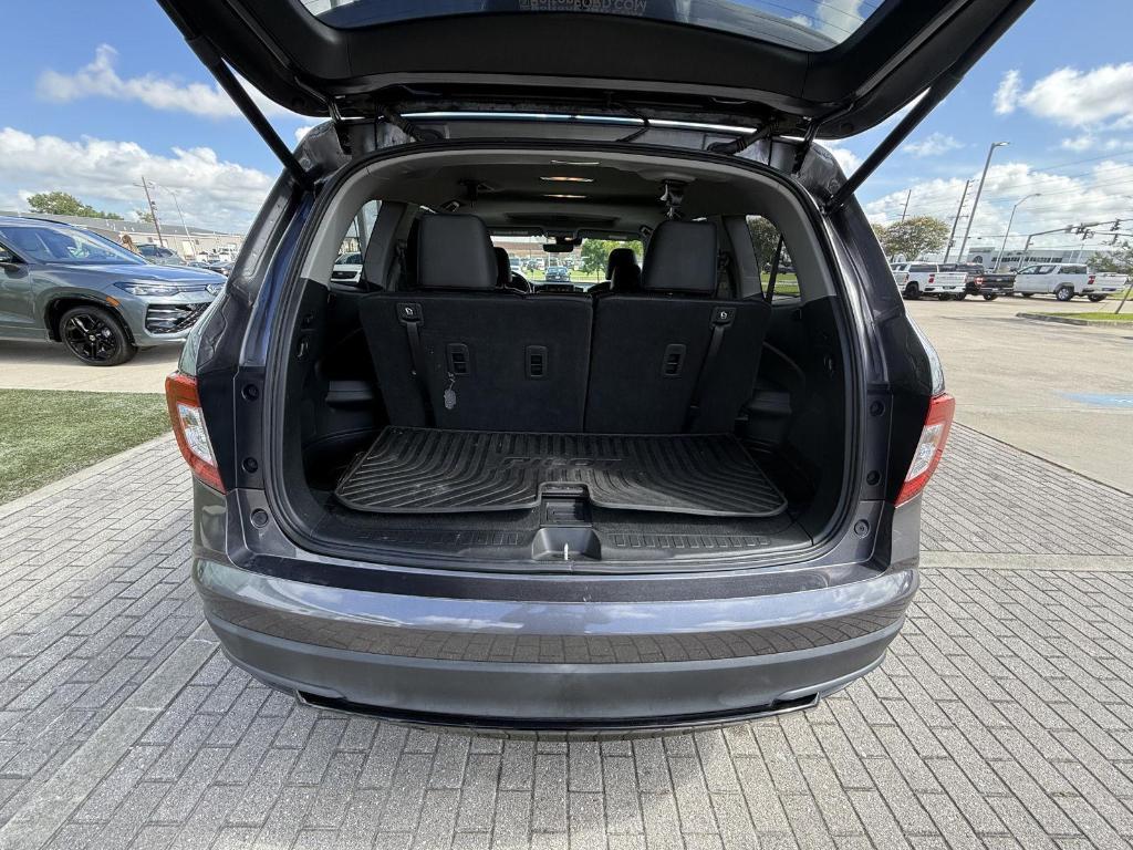 used 2022 Honda Pilot car, priced at $30,455