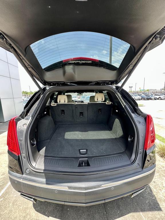 used 2019 Cadillac XT5 car, priced at $21,998