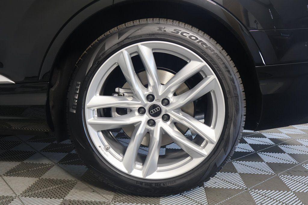new 2025 Audi Q7 car, priced at $76,770